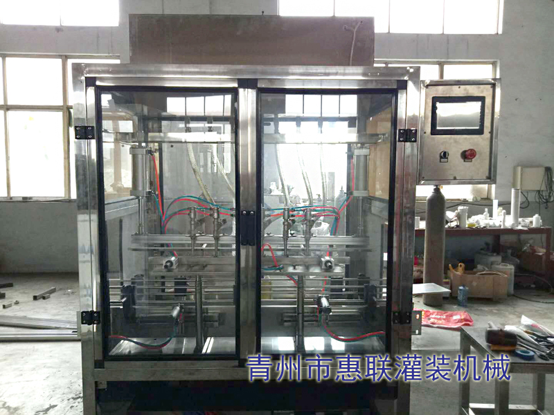  直線(xiàn)液體醬油醋灌裝機(jī)