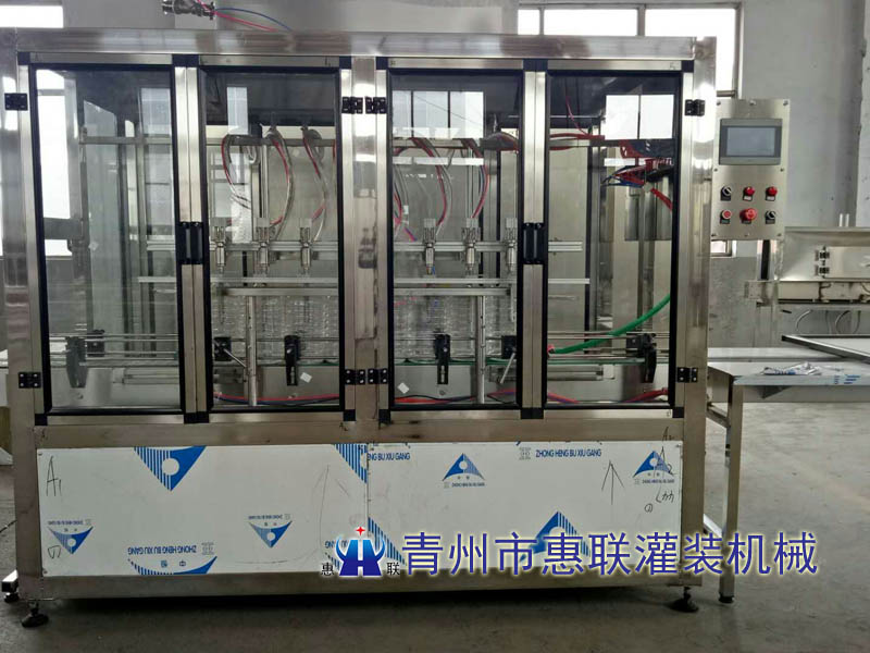 汽車(chē)尾氣處理液灌裝機(jī)