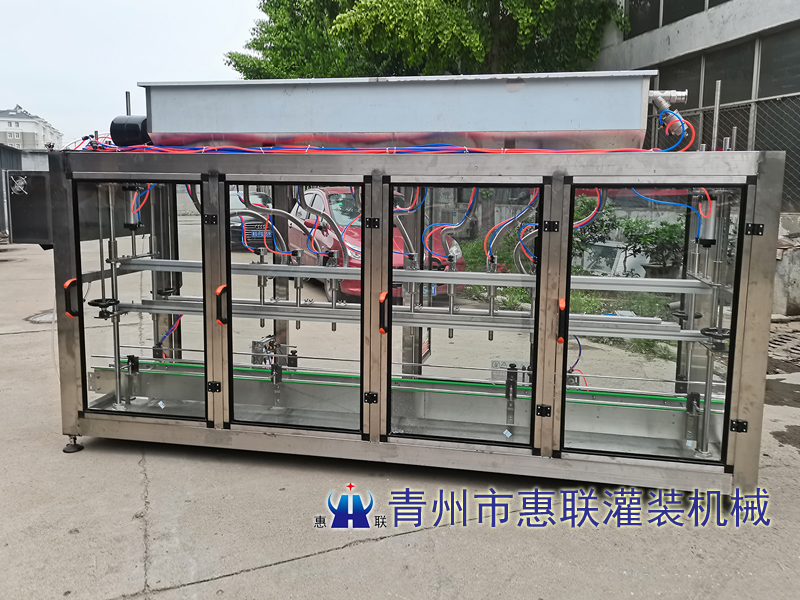 國內(nèi)白酒廠用什么灌裝機？